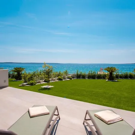 Apartments Mandre * Mandre