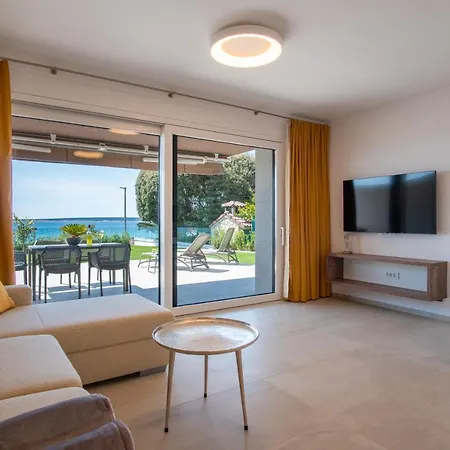 Apartments Mandre Apartament *