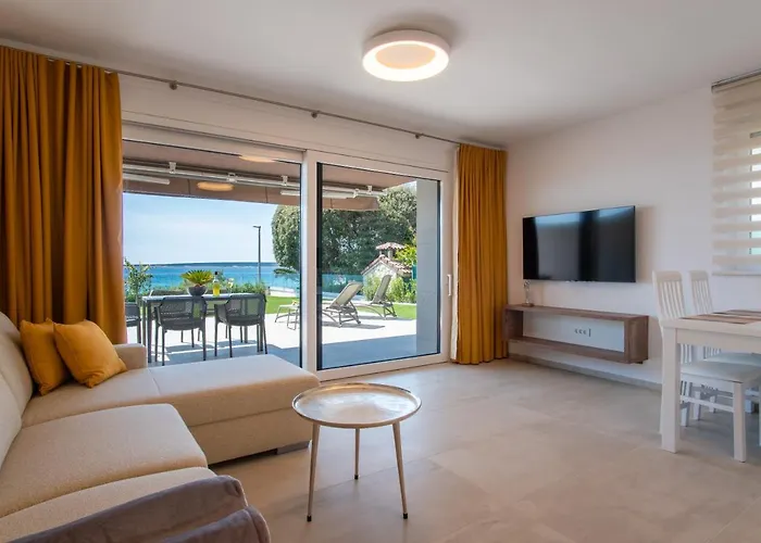 Apartments Mandre Apartman *