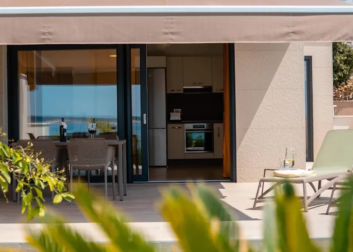 Apartments Mandre Mandre