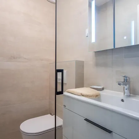 Apartments Mandre Apartment *